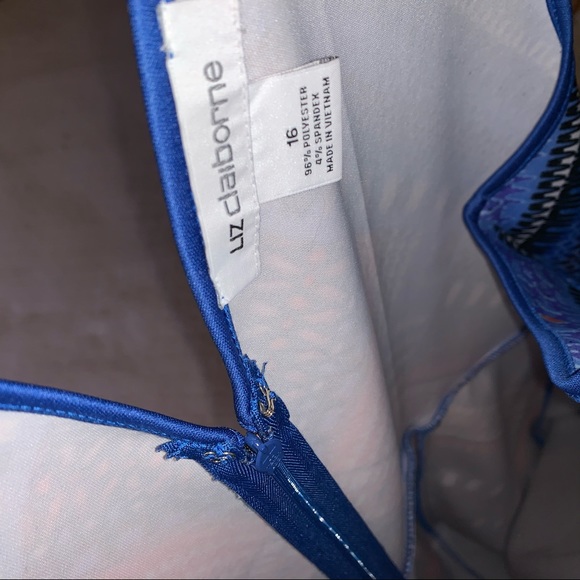 Geometric Print Dress - Picture 4 of 5